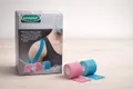 Bandes de kinésiologie Sensiplast, rouleaux rose et bleu